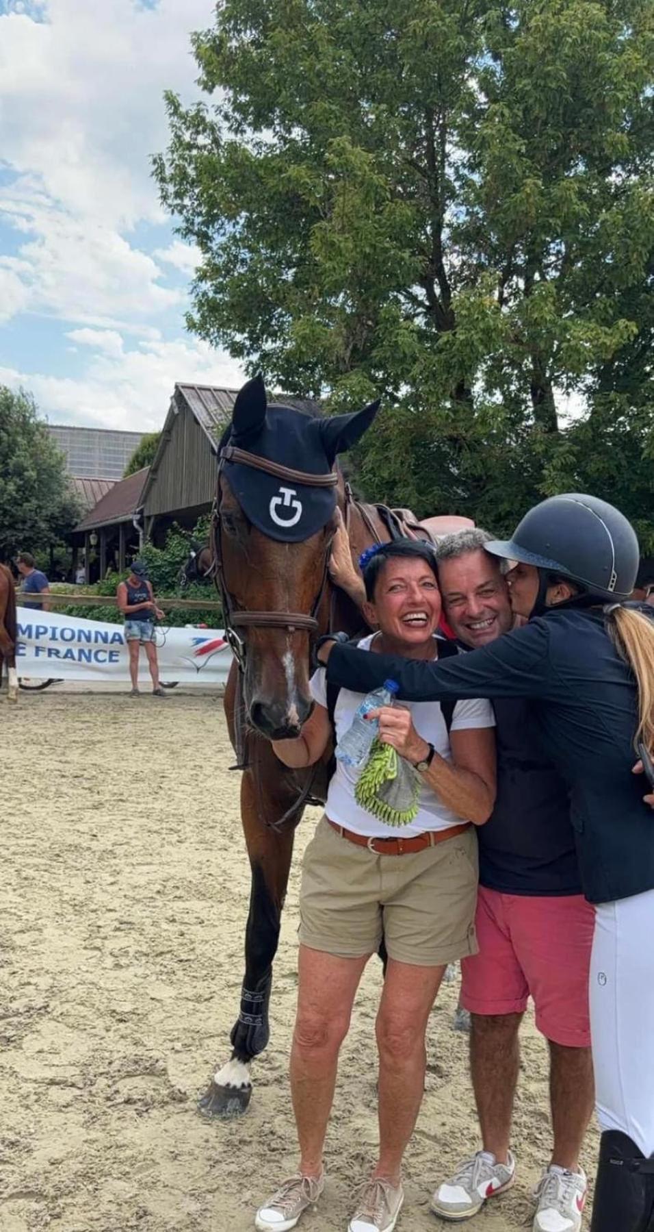 Hébergements Insolites dans tonneaux - Gite Le Coup de Foudre Vimoutiers Esterno foto